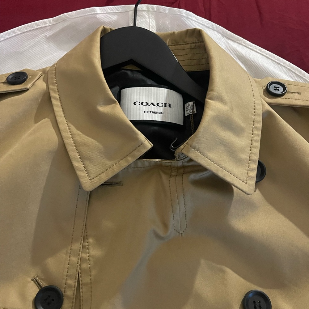 I am listing a men’s Coach trench coat size large - Picture 6 of 10